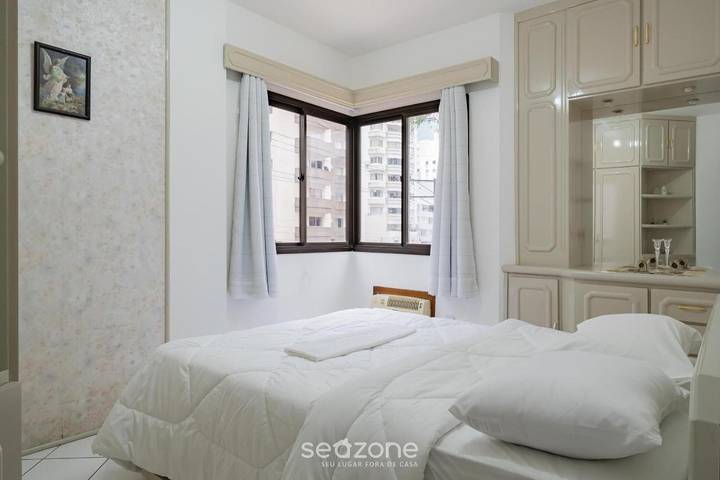 Casas e apartamentos de temporada para 7 pessoas, com balcão em Praia Brava SC