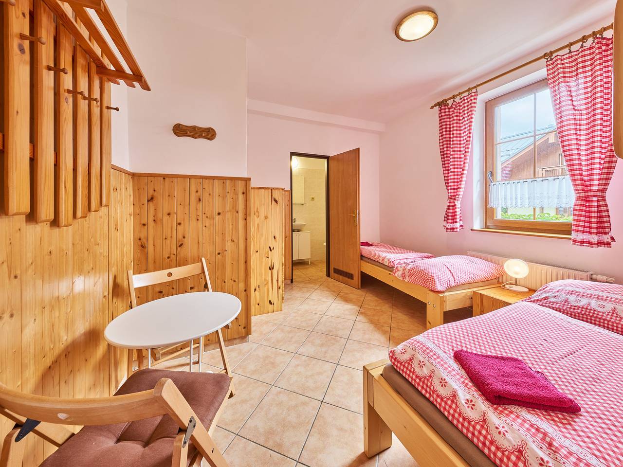 Geheel appartement, U Švýcarského dvora Iv in Janské Lázně, Trautenau regio