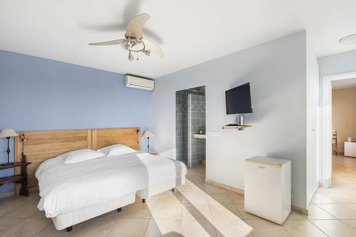 Villa pour 8 personnes, avec jardin dans Golfe-Juan - 4