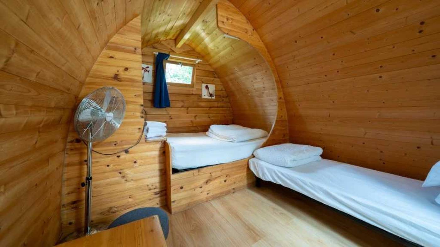 Zecamping 2 étoiles piscine couverte pet friendly sauna locatif 9m2 3 pers in Bar-sur-Aube, Aube