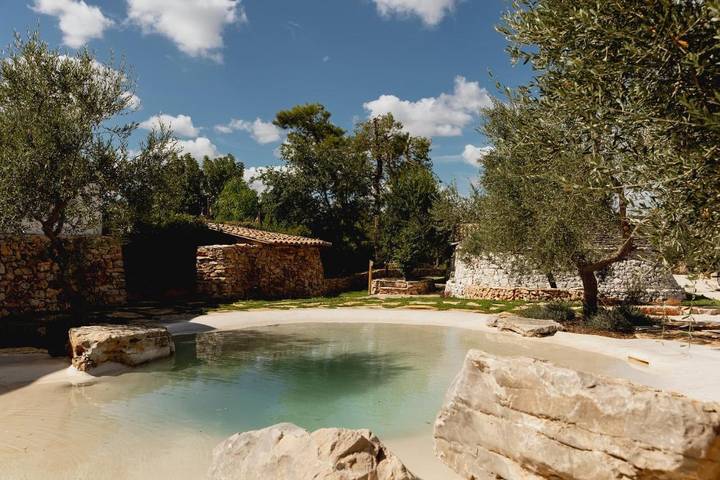 Location de vacances pour 4 personnes, avec piscine ainsi que vue et jardin à Corato - 2