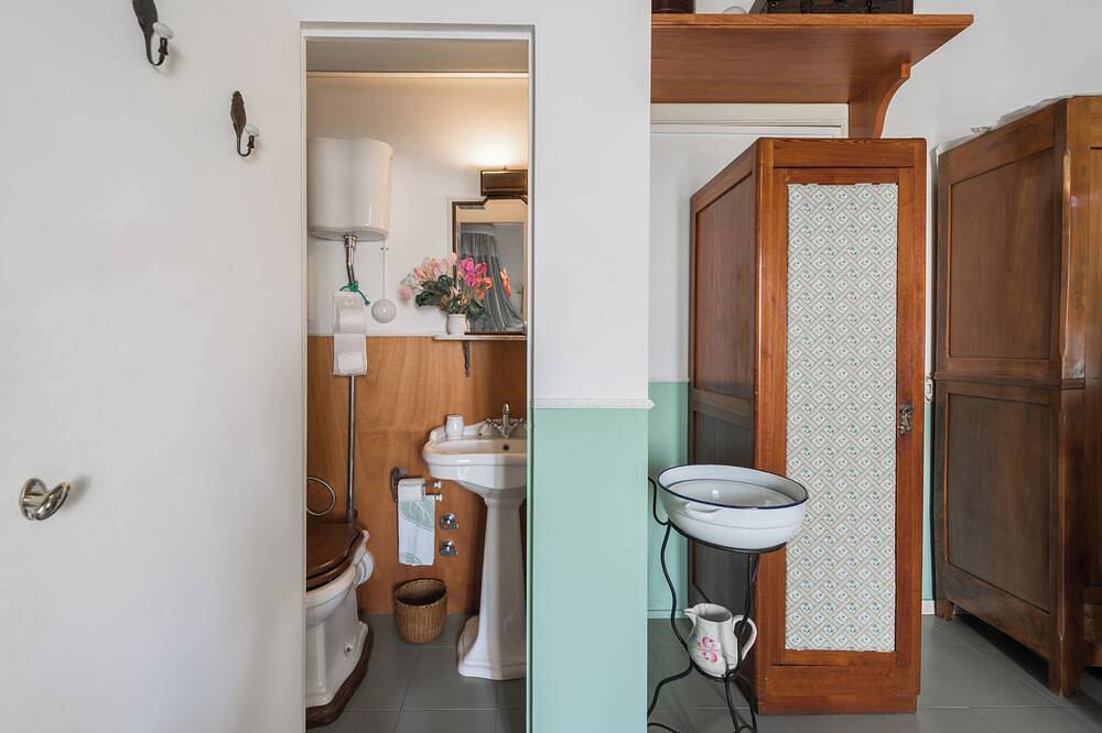 Giuliana Room in Salina B&B Villa Pittorino in Leni, Salina