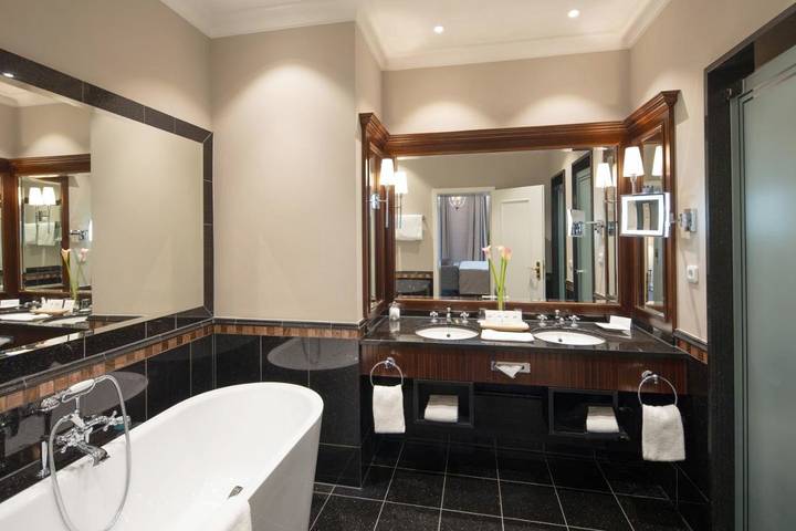 Hotel für 10 Personen, mit Sauna und Terrasse in Düsseldorf und Umgebung - 2