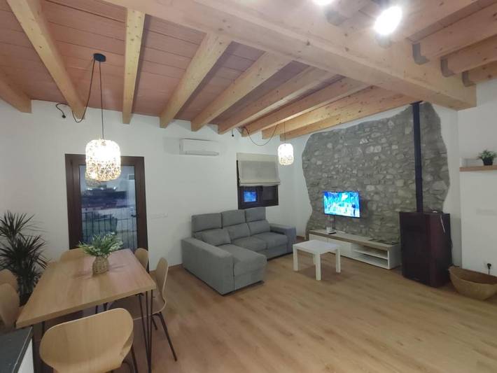Gîte pour 4 personnes, avec balcon et vue à La Pobla de Lillet