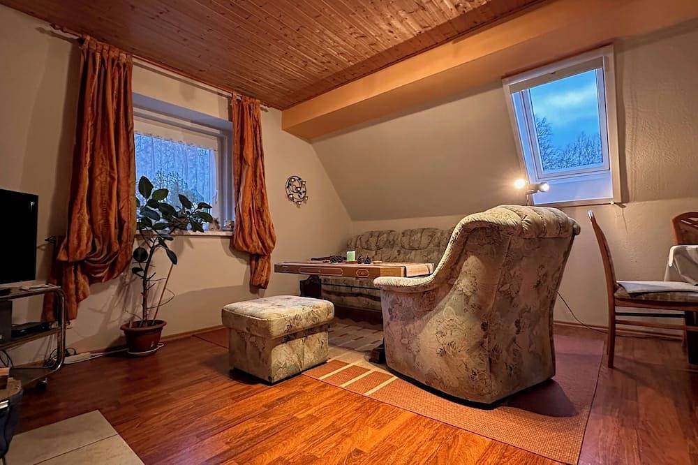 Ganze Wohnung, Gemütliche Ferienwohnung in ruhiger Lage mitten in der Sächsischen Schweiz in Rosenthal-Bielatal, Elbsandsteingebirge
