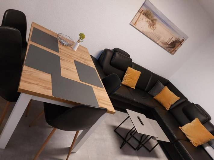 Gîte pour 5 personnes, avec jardin à Baesweiler