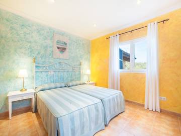 Villa in Mancor de la Vall, Majorca Center für 6 