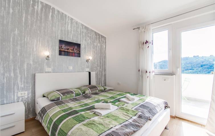 Entire holiday apartment, Holiday apartment for 4 people with terrace in Piran, Slovene Riviera