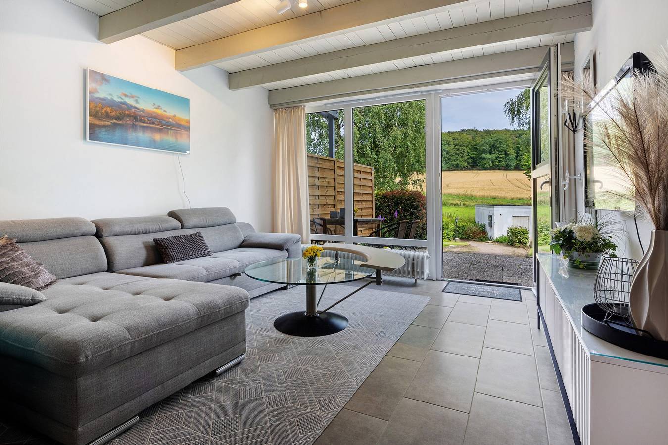 Ganze Wohnung, 'Apartment am Wald' mit privater Terrasse und Gemeinschaftsgarten in Dörentrup, Kreis Lippe
