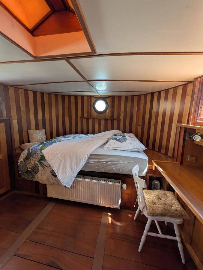 Bateau pour 2 personnes, avec Terrasse et Vue dans les Hauts-de-Seine - 2
