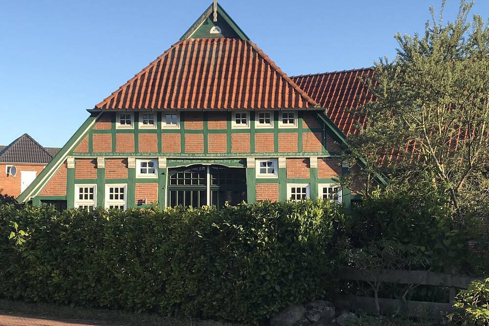Ganze Wohnung, Historic half-timbered houses combined with modern furnishings in an idyllic location in Lemwerder, Wesermarsch