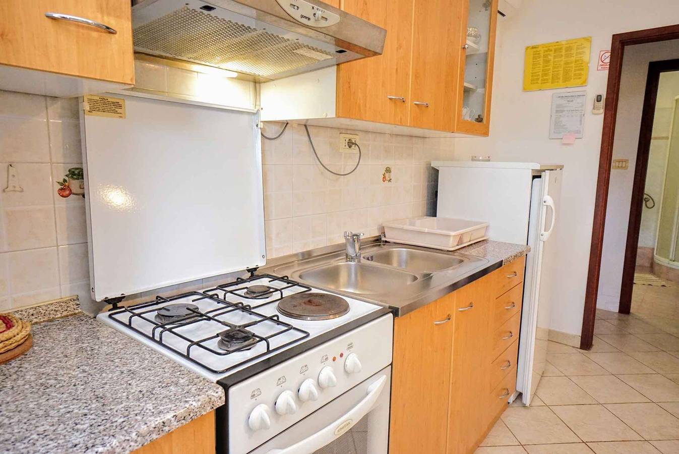 Apartamento vacacional entero, Apartamento de vacaciones con terraza y parrilla  in Umag, Region de Umag