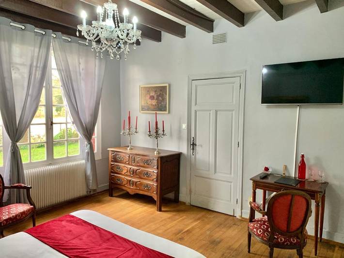 Location de vacances pour 2 personnes, avec piscine ainsi que jardin et jacuzzi dans Saiguède - 4