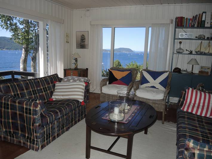 Chata z bali dla 6 osób, z widok na ocean i ogród oraz balkon w Norwegia