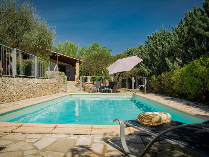 Location de vacances pour 4 personnes, avec jardin à Cotignac - 2