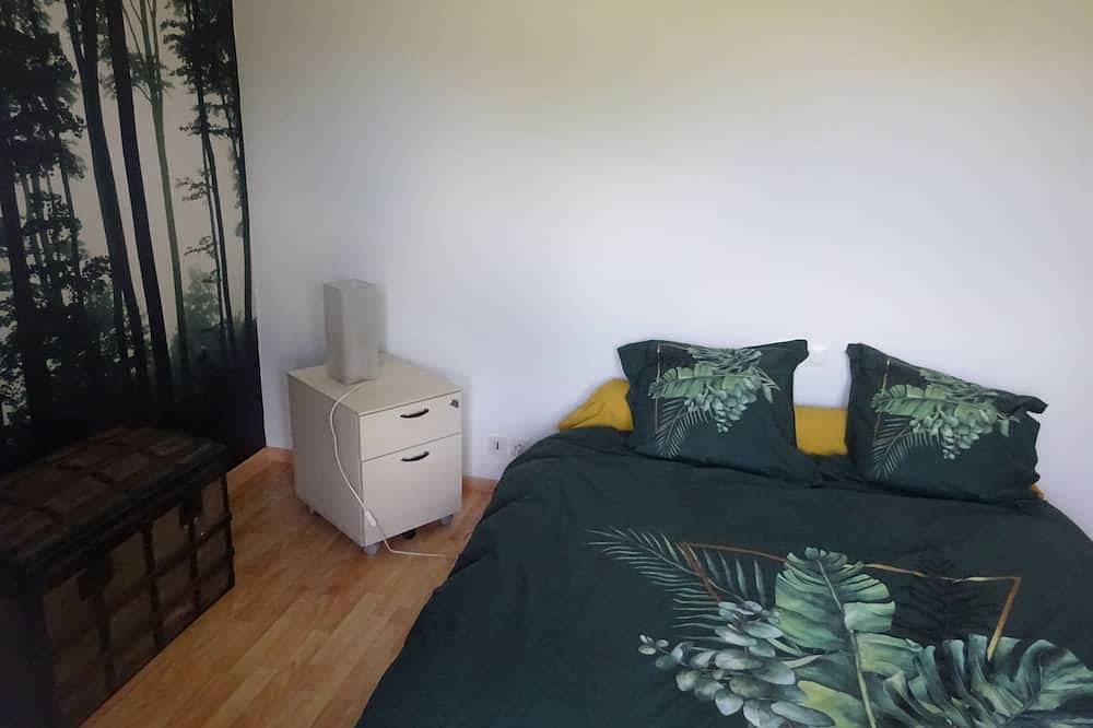 Landaise ideal for 1 to 2 families (4/8 people), quiet location, large swimming pool. in Azur (desambiguación), Côte d’Argent