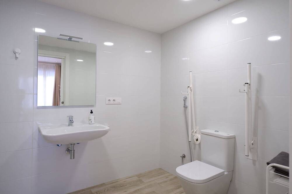 Entire apartment, Studio Sorolla in El Cabanyal in Valencia, Costa de Valencia