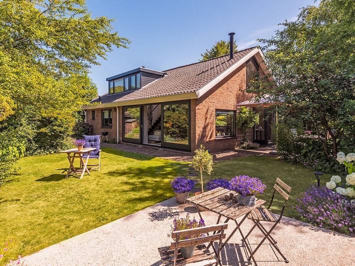 Villa für 4 Personen, mit Balkon und Garten sowie Sauna in Bergen (Nordholland)