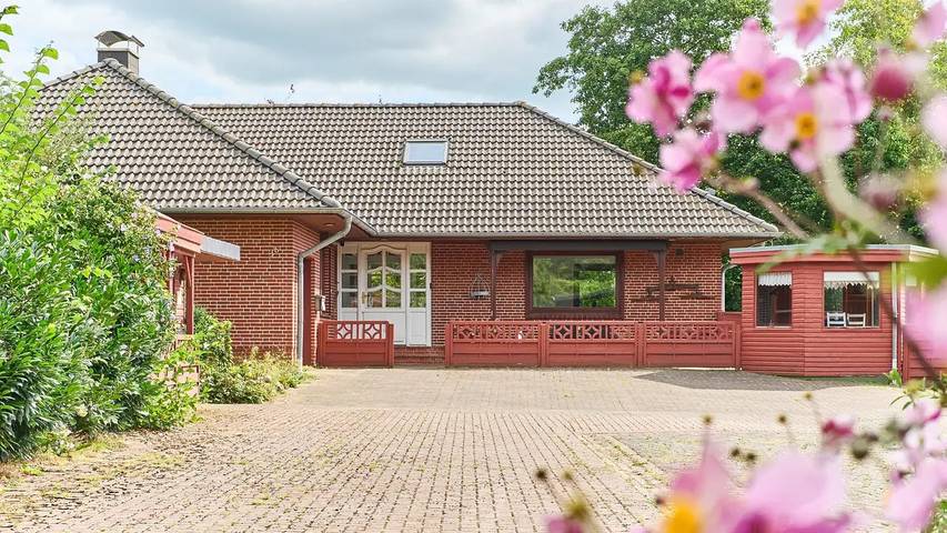 Ferienhaus für 4 Personen, mit Garten in Lund (Husum)