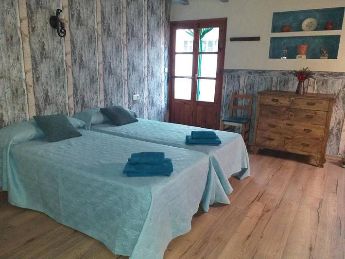 Apartamento de vacaciones para 2 personas, con jardín y vistas, Familias con niños en Provincia de Teruel - 2