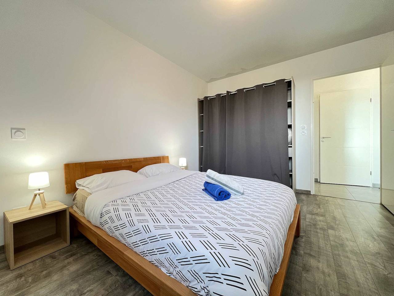 Appartement entier, Appartement de vacances pour 4 personnes avec vue sur le lac in Frouzins, Toulouse et ses environs