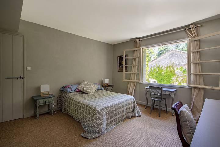 Location de vacances pour 8 personnes, avec piscine ainsi que jardin et terrasse à Montréal (Gers) - 4