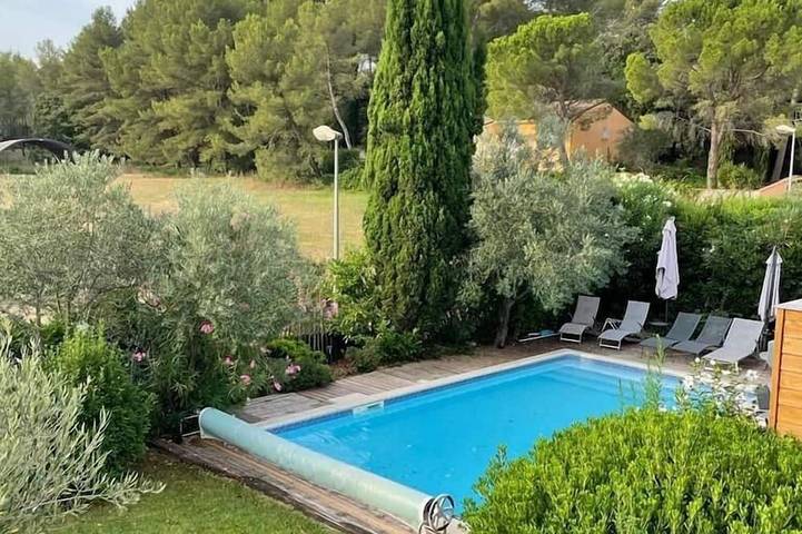 Villa for 9 people, with garden and terrace - 1