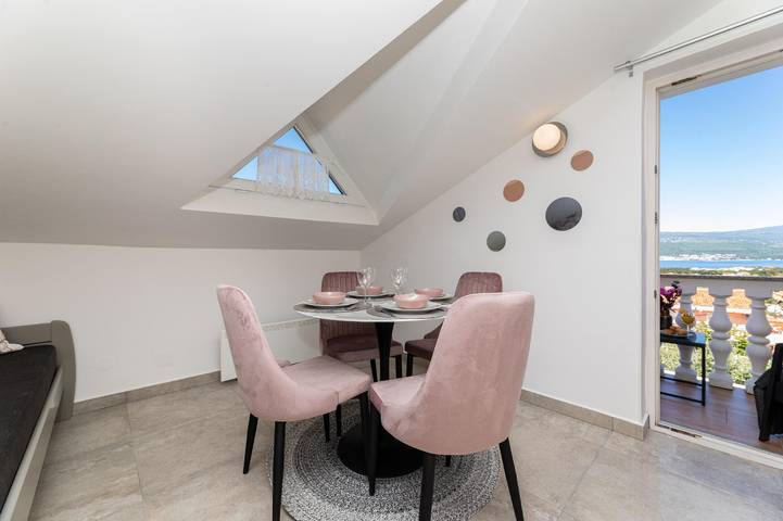 Ferienwohnung für 2 Personen, mit Terrasse, mit Haustier in Kvarner Bucht
