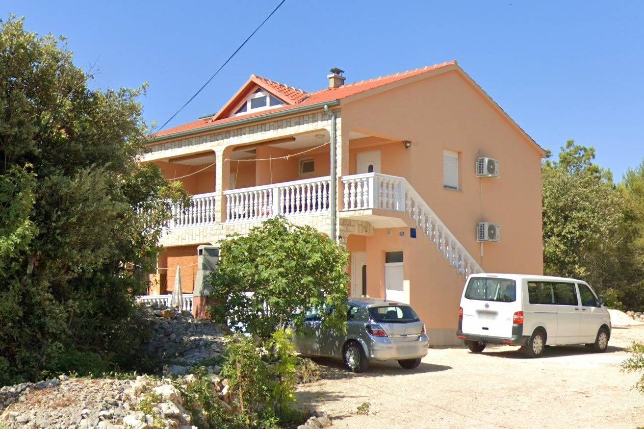 Ganze Wohnung, 2-Zimmer-Ferienwohnung mit Terrasse Jezera (Murter) A-24202-a in Tisno, Murter