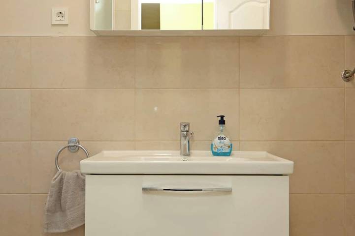 2-bedroom luxury villa surrounded by mountain views just minutes from the beach in Šibenik-Knin