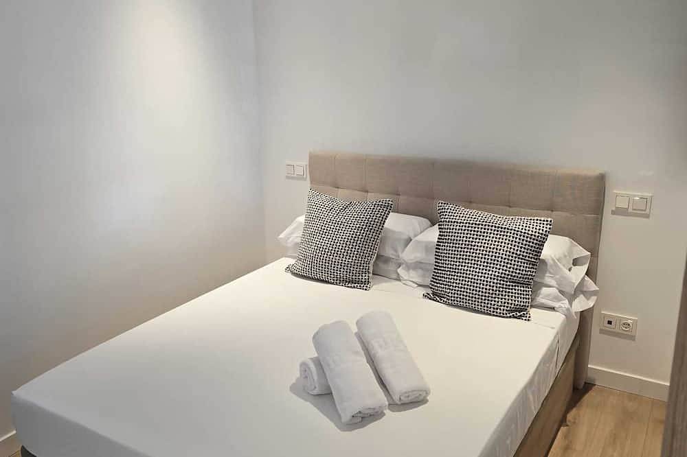 Entire apartment, A&R Apartment Margarita I in San Sebastián de los Reyes, Madrid Province