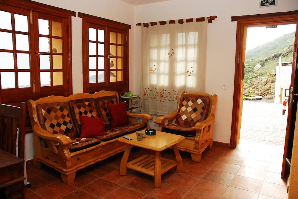 Casa Rural La Casa De La Lima (Isla de El Hierro) in Isora, Valverde