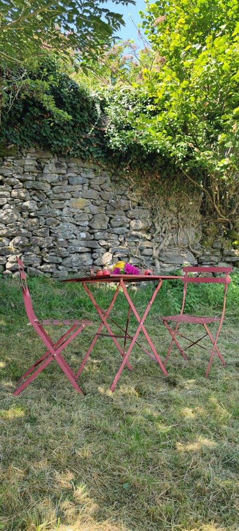 Caravane pour 2 personnes, avec terrasse, animaux acceptés dans L'Aubrac - 3