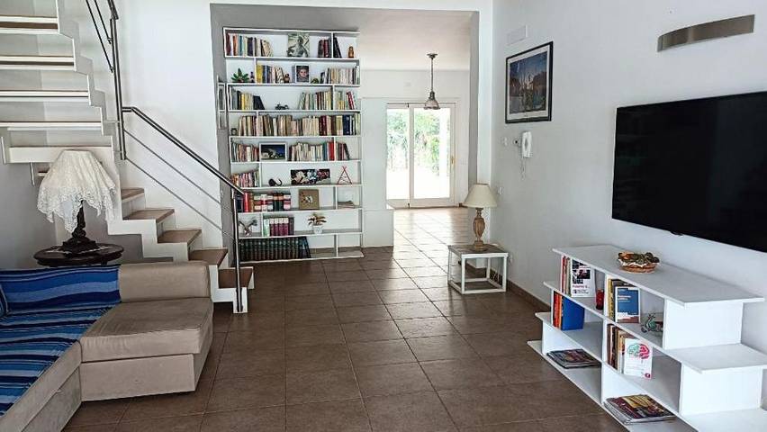 Villa für 10 Personen, mit Ausblick und Garten, kinderfreundlich in Palermo - 4