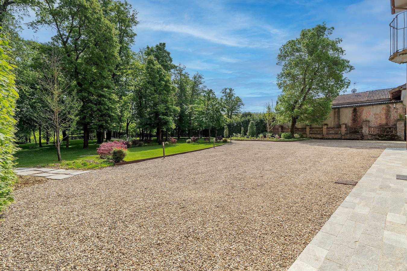 Tenuta Schiavon Barrero 12, Emma Villas in Nizza Monferrato, Langhe