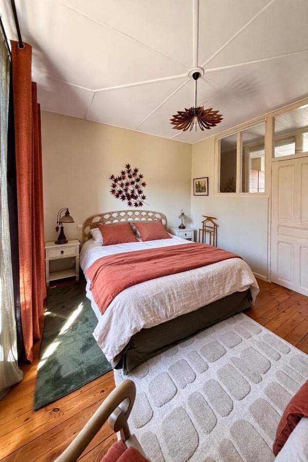 Location de vacances pour 2 personnes, avec jardin et vue ainsi que terrasse et piscine à Abilly - 3