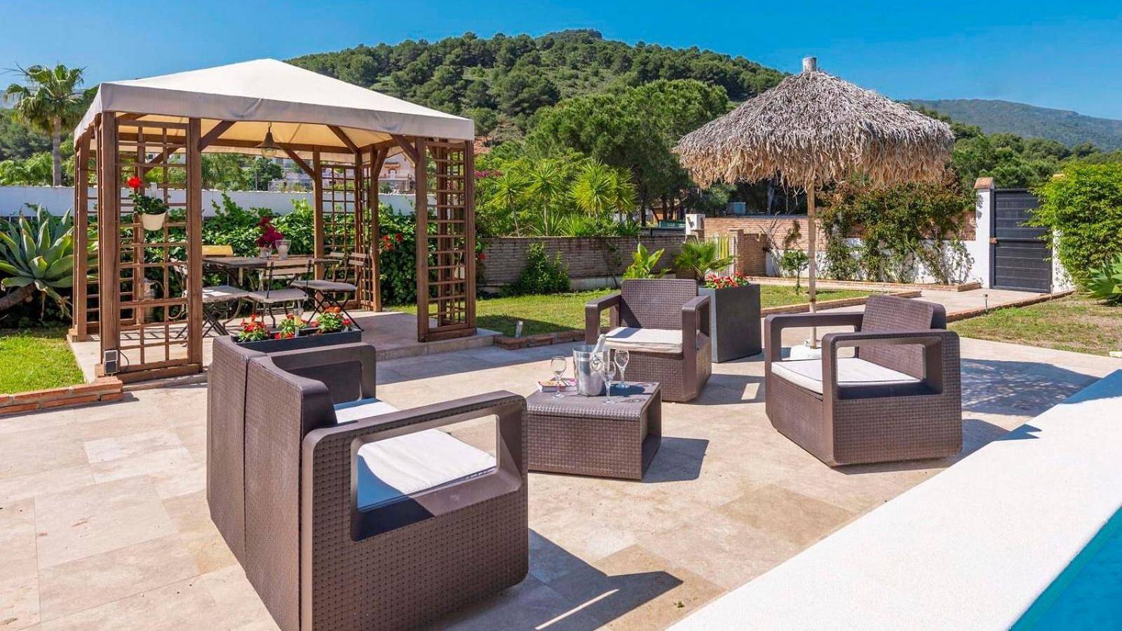 Casa Vacacional 'Villa Ambroise Alhaurín De La Torre' con Wi-Fi y Aire Acondicionado in Pinos de Alhaurín, Alhaurín de la Torre