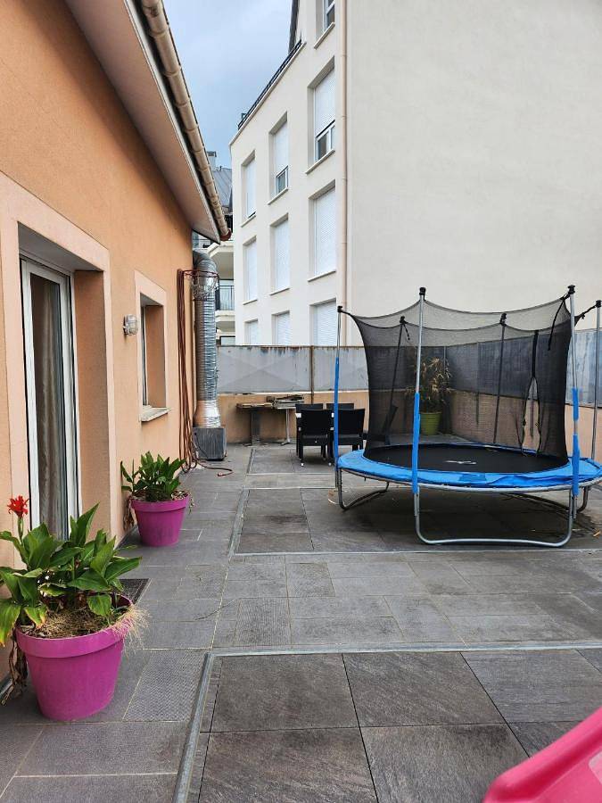 Gîte pour 7 personnes, avec terrasse à Chennevières-sur-Marne - 2
