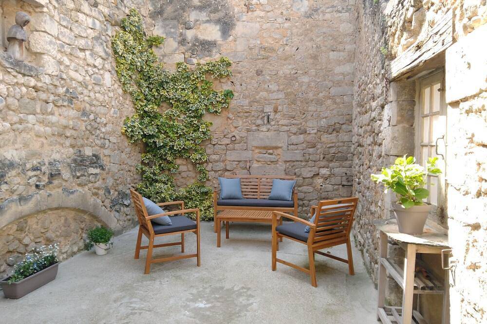 Entire apartment, Apartment with Terrace – Saint-Paul-Trois-Châteaux, Drôme Provençale in Saint-Paul-Trois-Châteaux, Nyons region