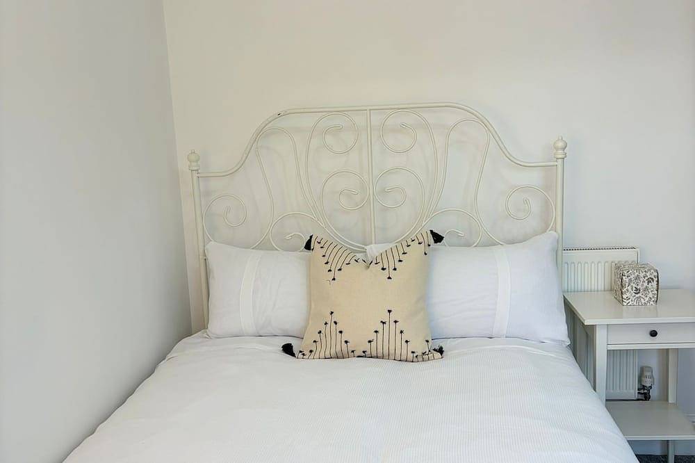 Geheel appartement, 2-bedroom flat walking distance to Cardiff Bay Penarth Town Centre and Marina. \n in Penarth, Cardiff