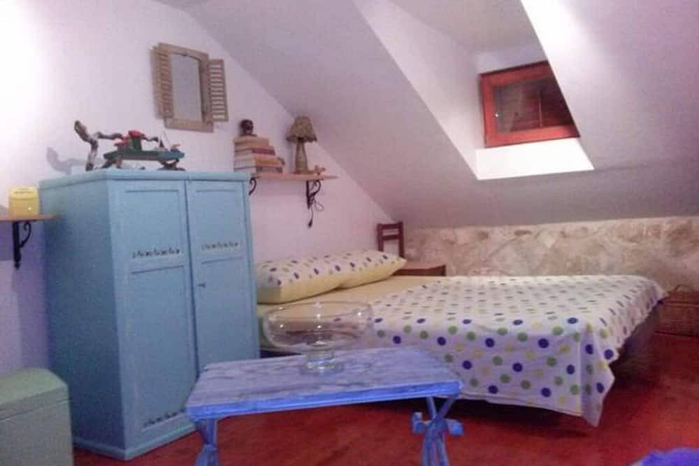 Traditional stone house with beach views (6+1) in Trstenik, Peljesac