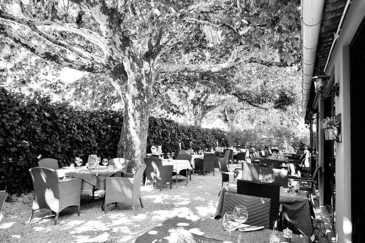 Hôtel pour 2 personnes, avec terrasse à Connaux - 4