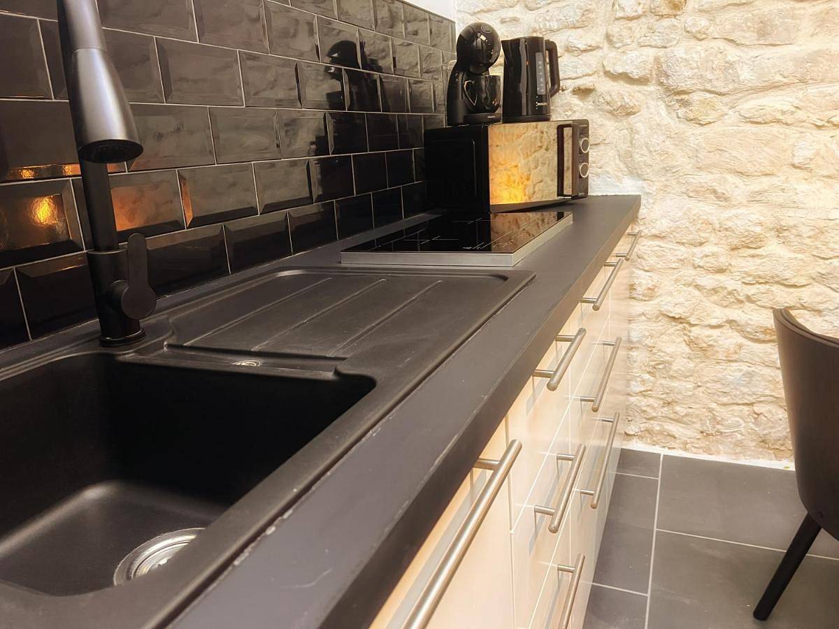 Appartement entier, One-Bedroom Apartment in Jonzac, Région de Jonzac
