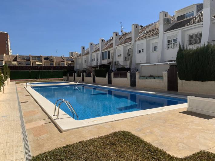 Holiday rental for 5 people, with Ocean view and Balcony as well as Terrace and Garden in Alicante