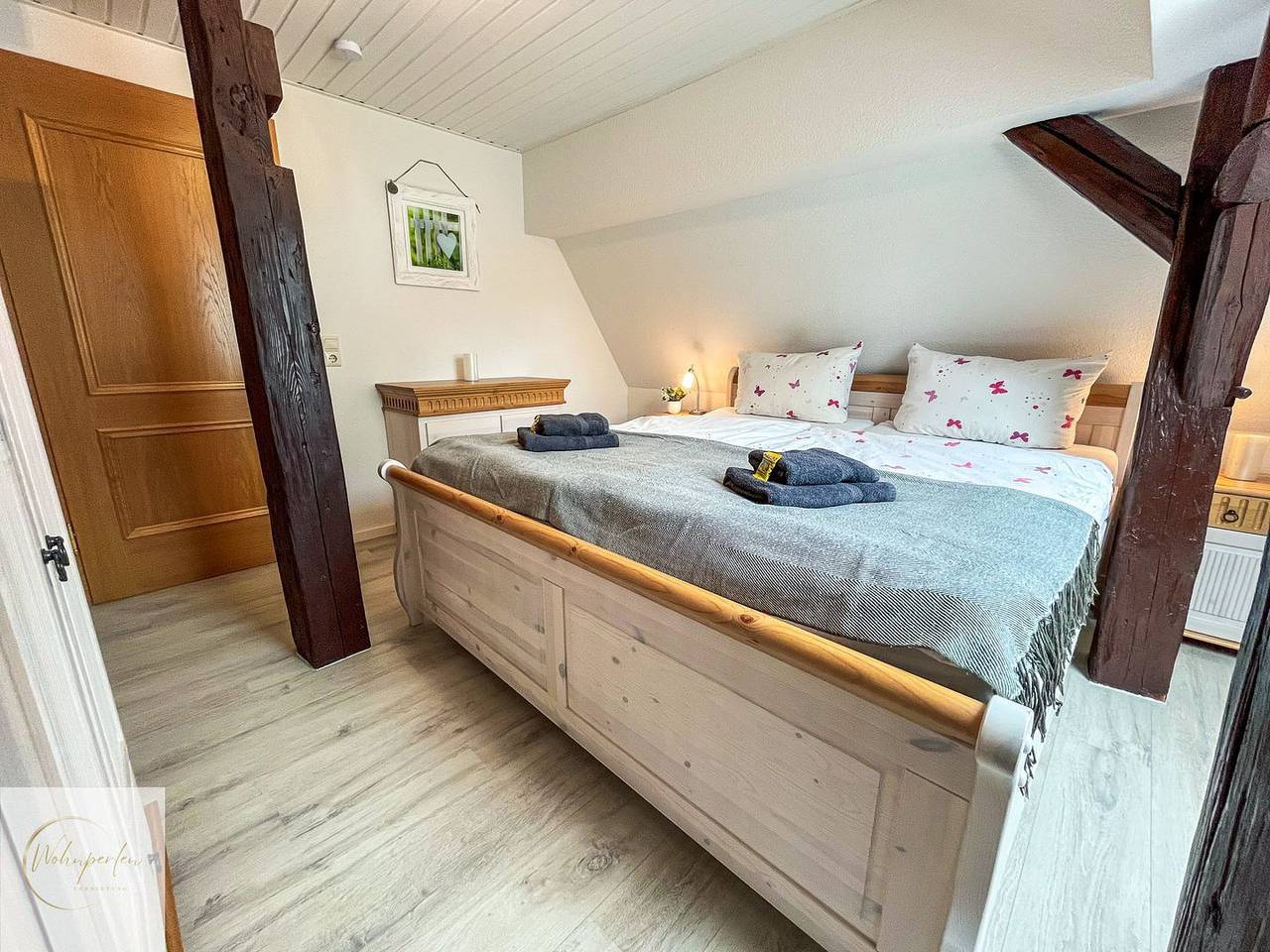 Ganze Wohnung, Cozy Apartment Rooftop Churchplace in Wilsdruff, Osterzgebirge