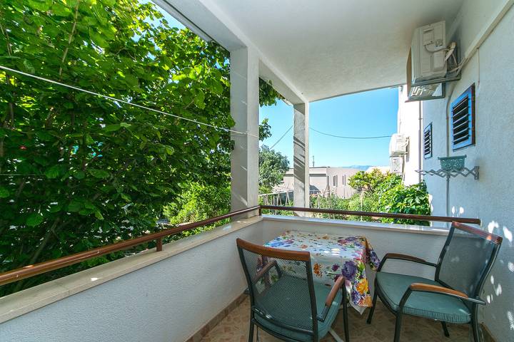 Ferienwohnung für 2 Personen, mit Balkon/Terrasse an der Makarska Riviera