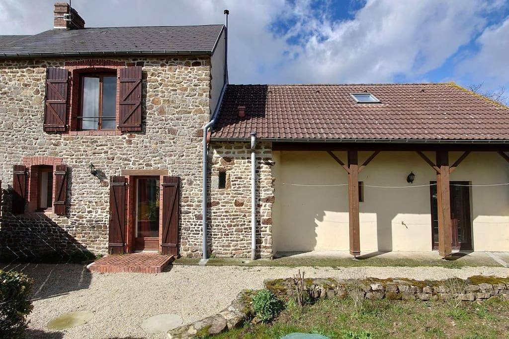 Two-Bedroom House in Lolif, Côte de la Déroute