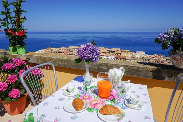 Appartamento per 7 persone, con Terrazza e Panorama a Pizzo