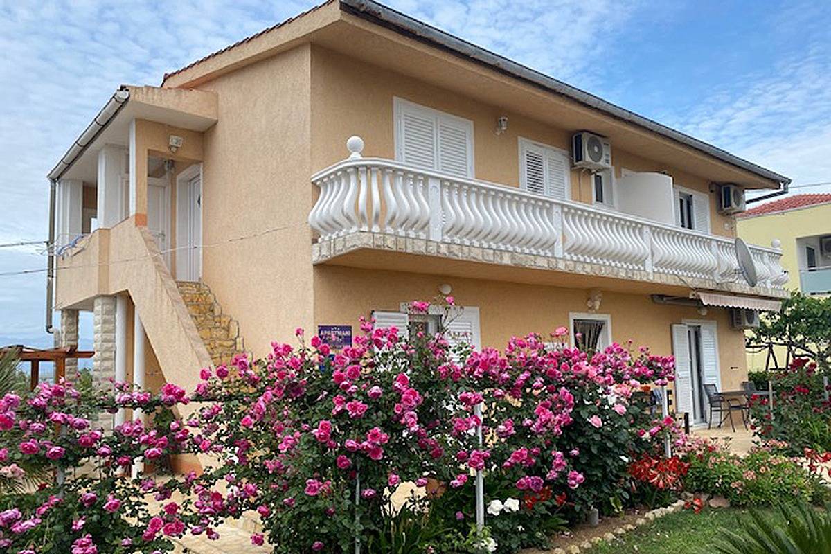 Ganze Wohnung, 1-Zimmer-Ferienwohnung mit Terrasse Privlaka (Zadar) A-5746-c in Privlaka, Zadar