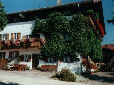 Ferienhaus für 2 Personen, mit Balkon und Garten in Pittenhart